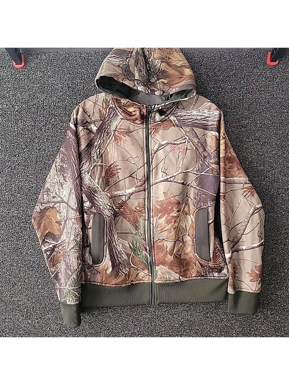 Under Armour Hoodie Women’s Small Realtree Camo Full Zip Sweatshirt Loose Fit